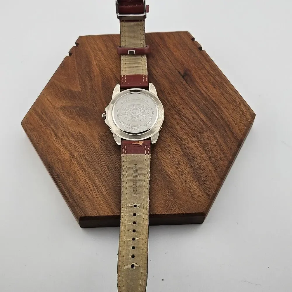 Sammy Sosa Home Run Hero Men's Watch Chicago Cubs Silver Tone Brown Leather Band